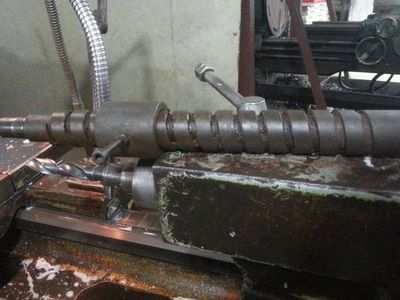 普通車床螺紋加工全解析 牙型識別、牙距計算、刀具修磨與掛擋操作